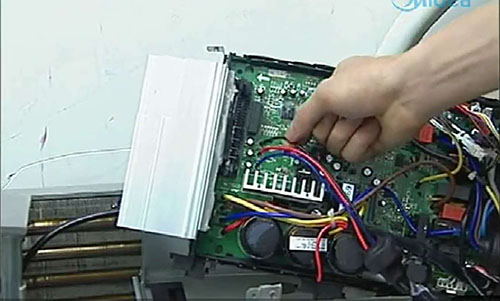 瑶海美的空调电话是多少